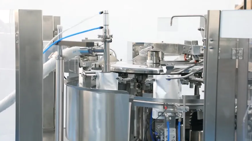 Máquina de envasado de líquidos