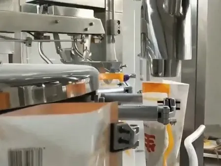 Selladora de cuatro lados para envasado de almidón
